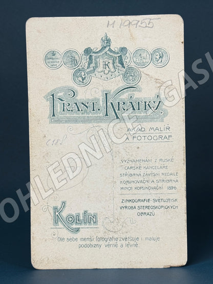 Stará fotografie Kolín portrét mladé ženy (M19955)