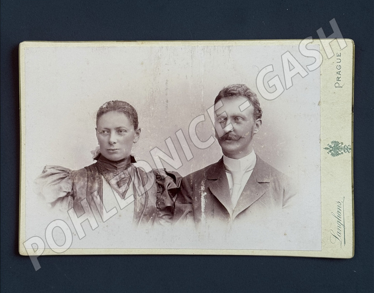 Stará fotografie Praha portrét páru (M19995)