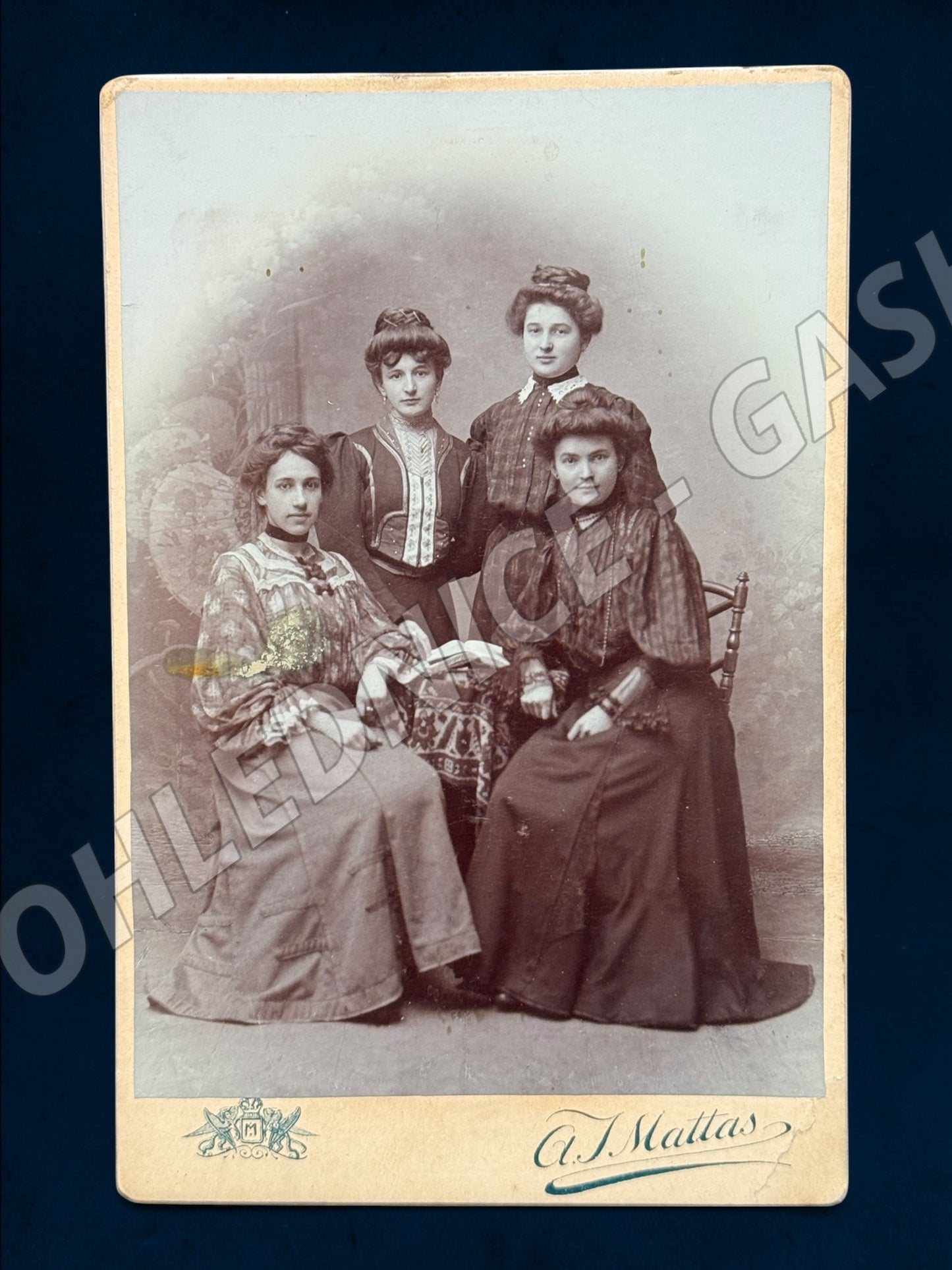Stará fotografie Příbram čtyři dámy ateliér A. J. Mattas (M20007)
