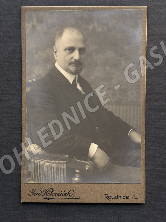 Stará fotografie Roudnice n/L portrét gentlemanta (M20047)