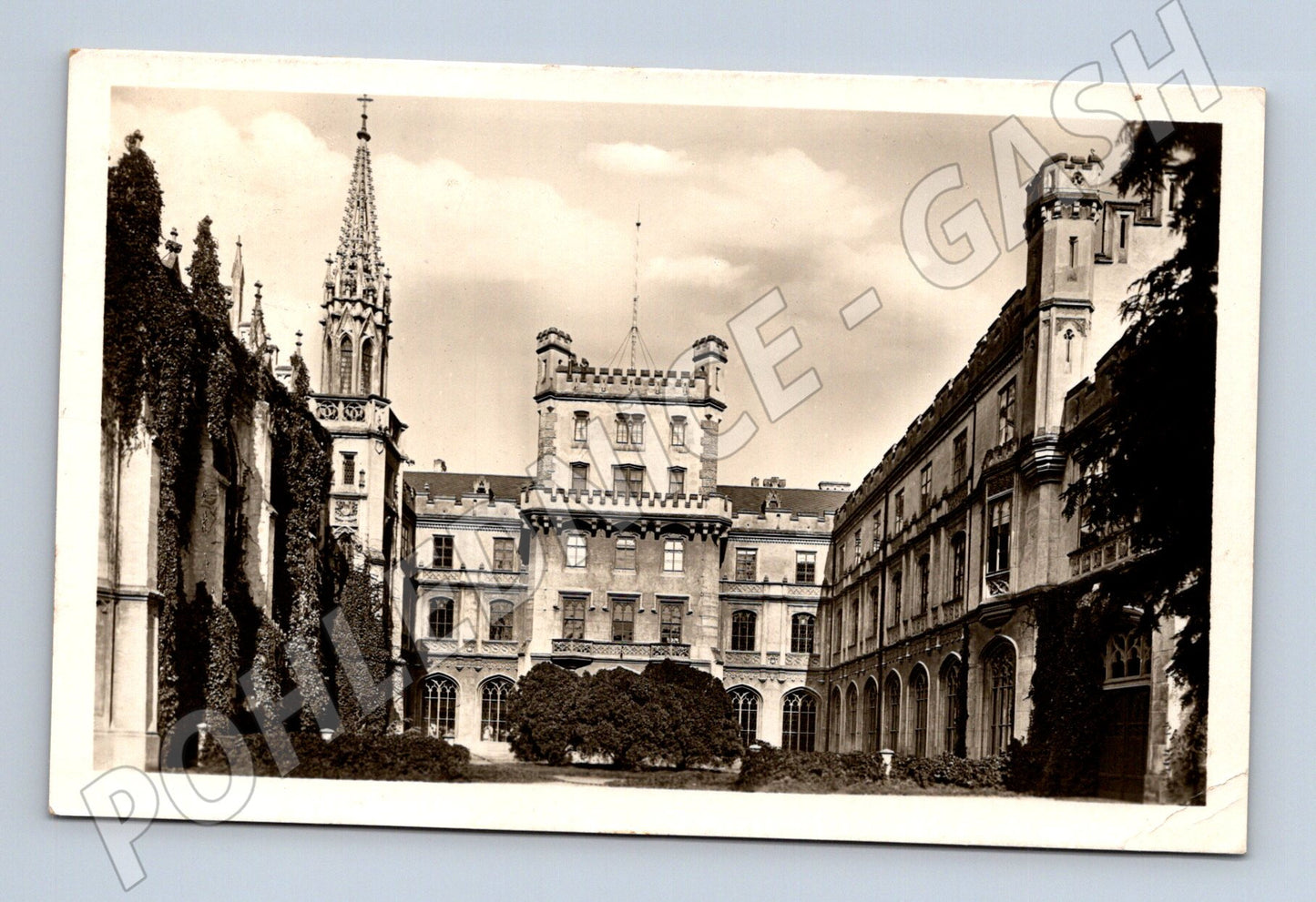 Pohlednice Lednice zámek 1950 (M20262)