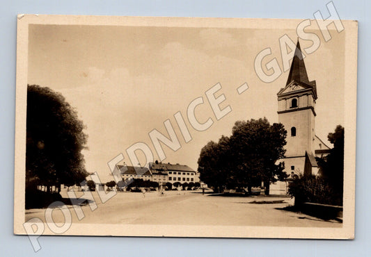 Pohlednice Koryčany náměstí kostel (M20279)