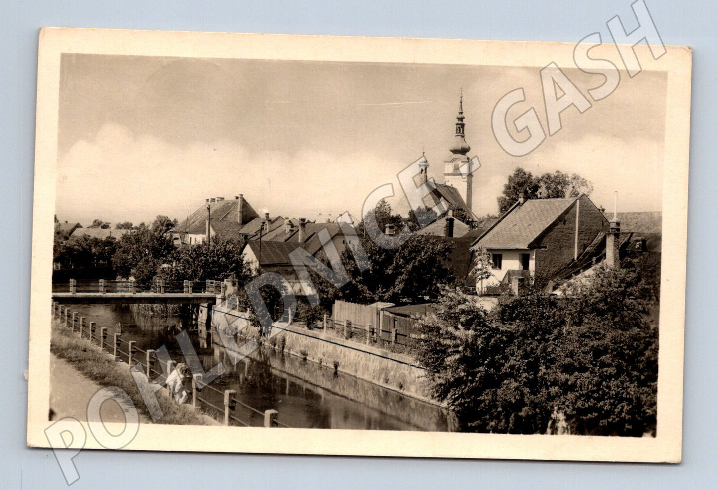 Pohlednice Hulín kostel a most 1953 (M20373)