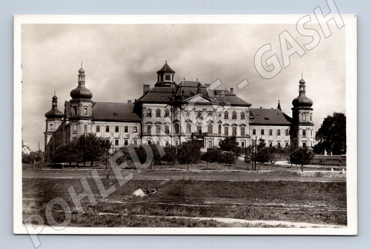 Pohlednice Olomouc klášter Hradisko (M20503)