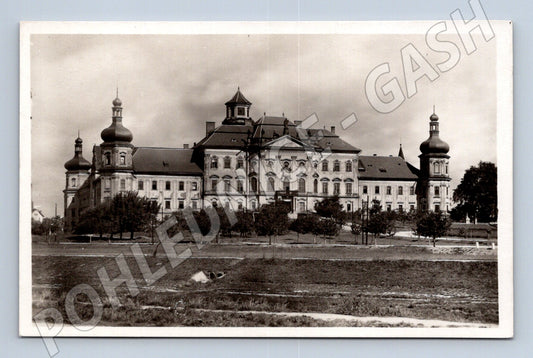Pohlednice Olomouc klášter Hradisko (M20503)