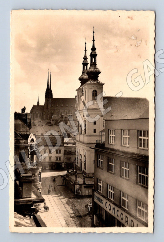 Pohlednice Brno dominikánský kostel a Petrov 1946 (M20514)