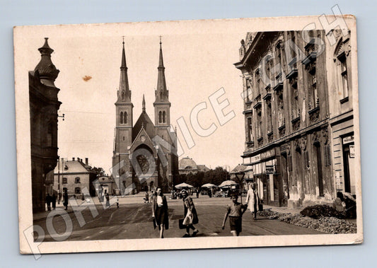 Pohlednice Ostrava Přívoz náměstí kostel (M20530)