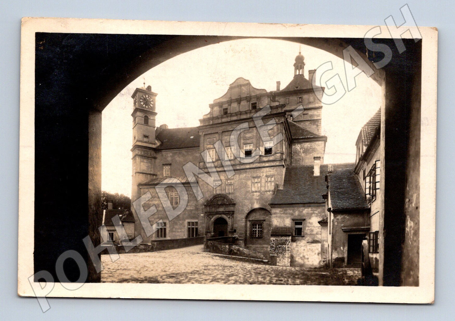 Pohlednice Pardubice hrad 1928 (M20538)