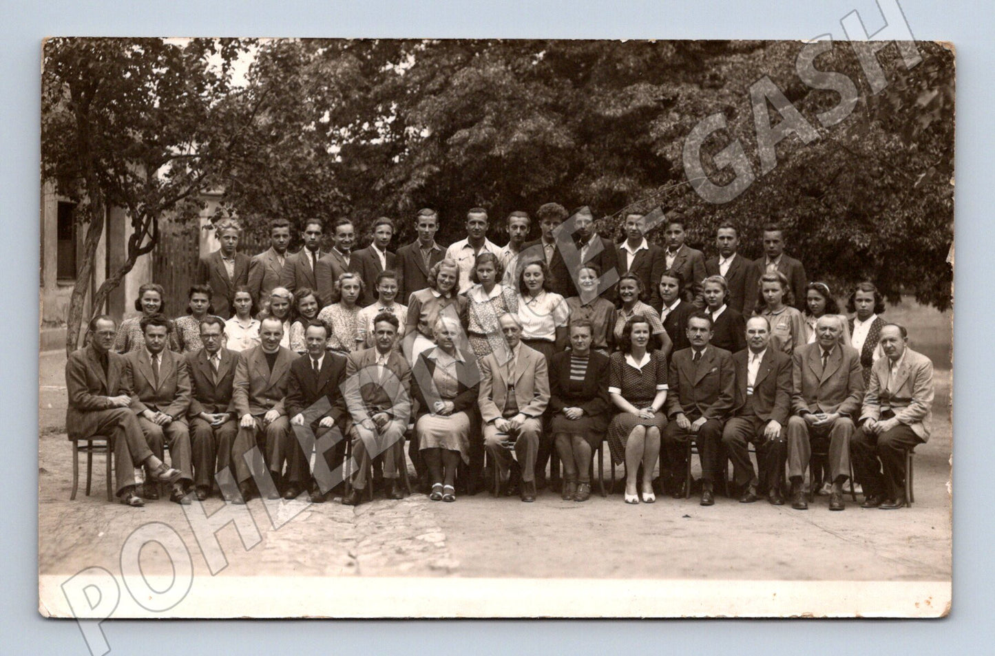 Pohlednice skupinová fotografie cca 1940 (M20822)