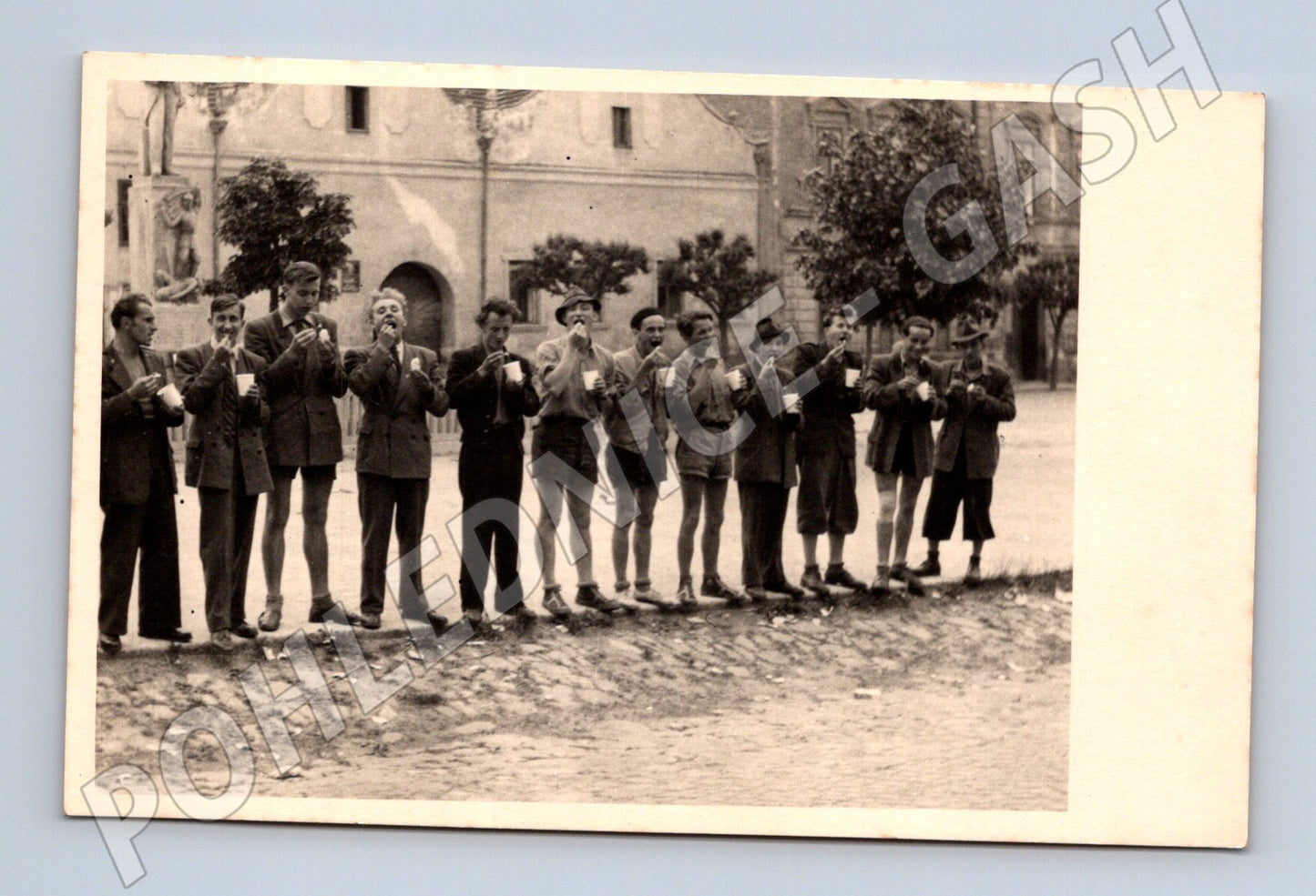 Pohlednice skupina studentů (M20841)