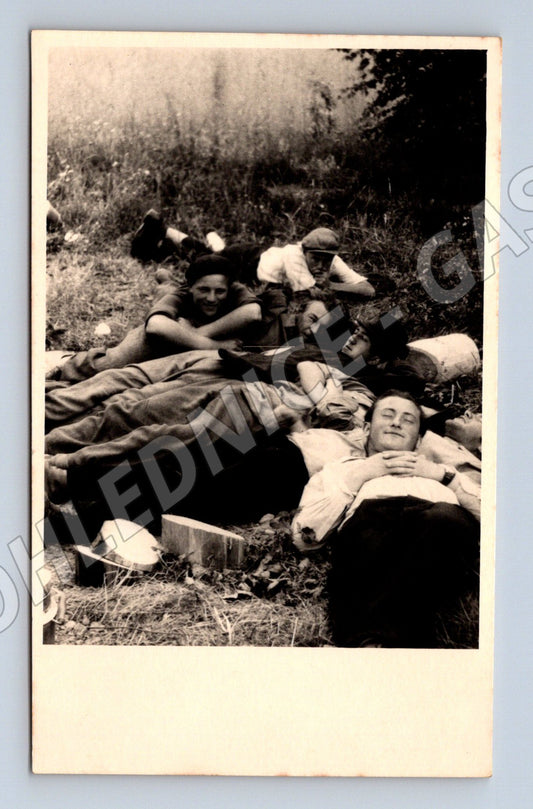 Pohlednice skupina lidí v přírodě ČSR (M20867)