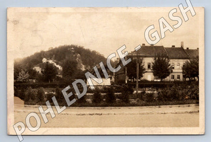 Pohlednice Kralupy nad Vltavou pomník padlých (M2090)