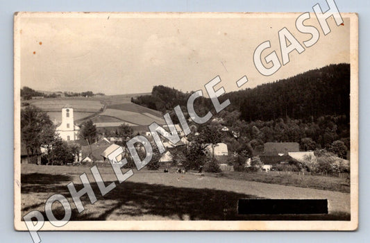 Pohlednice česká vesnice kostel (M2154)