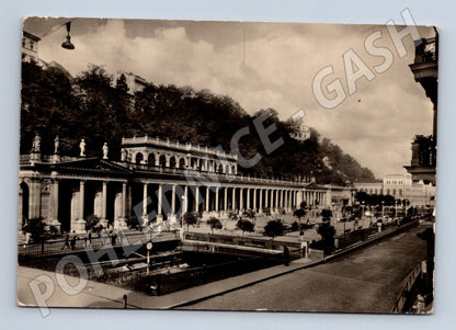 Pohlednice Karlovy Vary kolonáda 1952 (M21772)