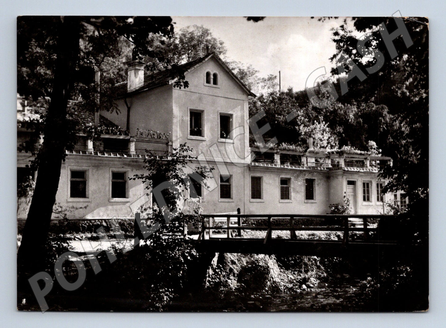 Pohlednice Slovensko Sklené Teplice lázeňský dům (M22024)