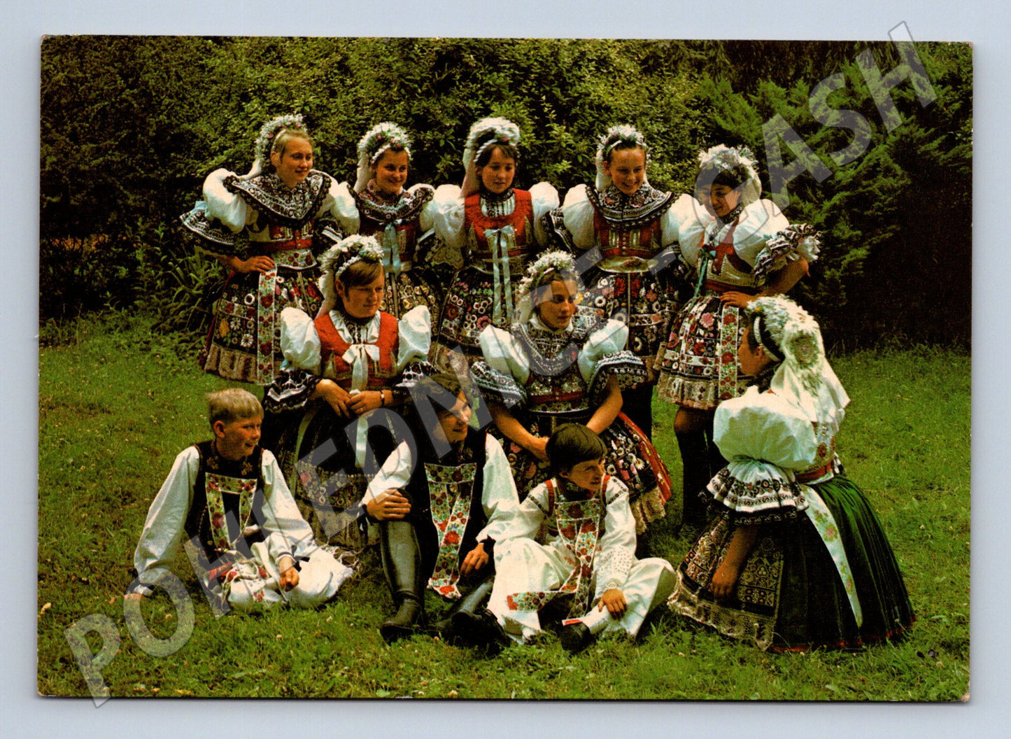 Pohlednice Slovácko Kyjov kroje 1966 (M22111)