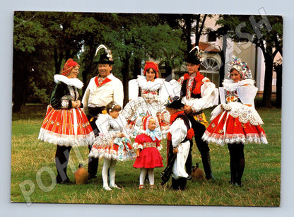 Pohlednice Blatnice slavnostní kroje 1988 (M22130)