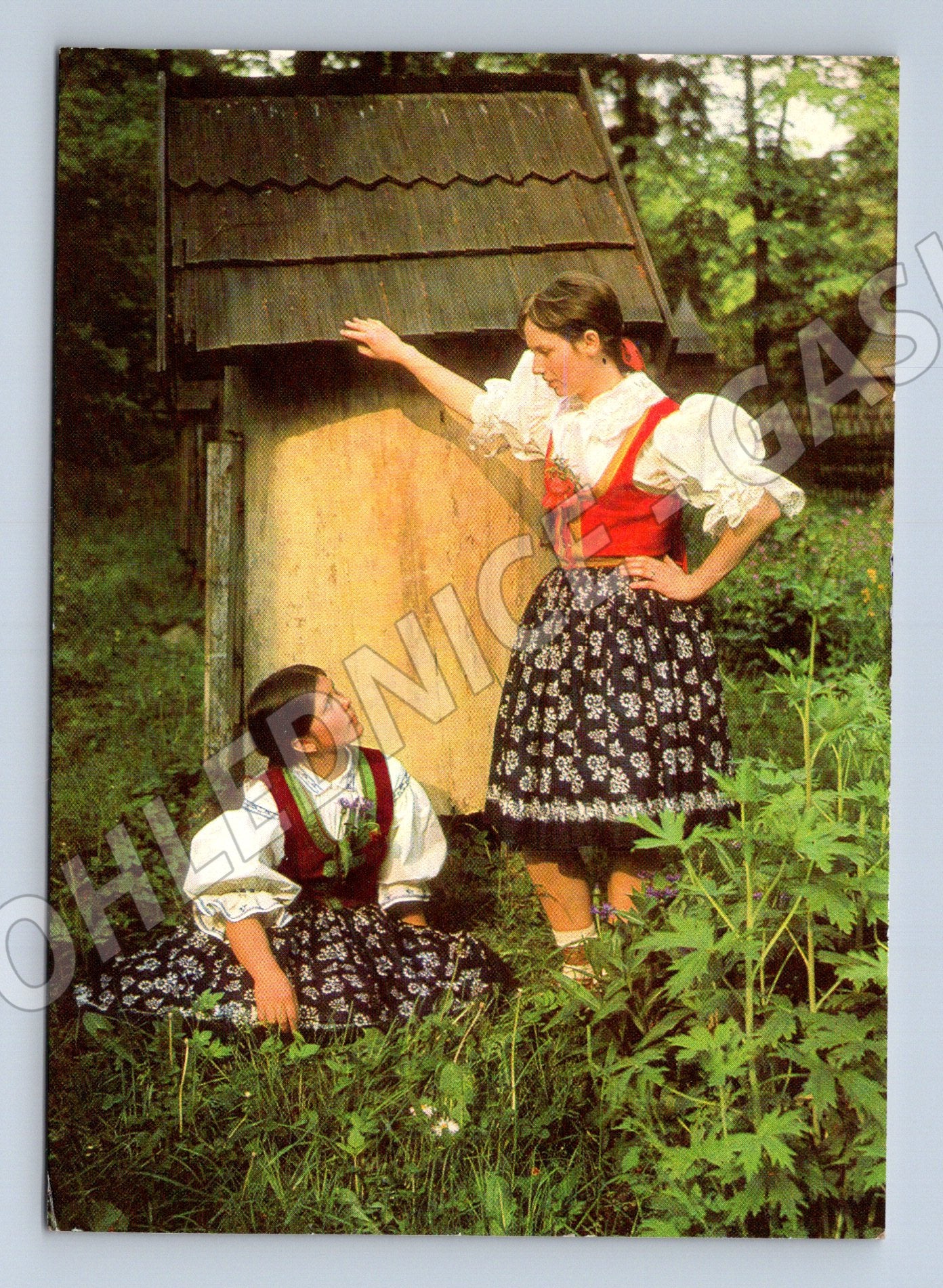Pohlednice ženy v kroji Velikonoce (M22133)