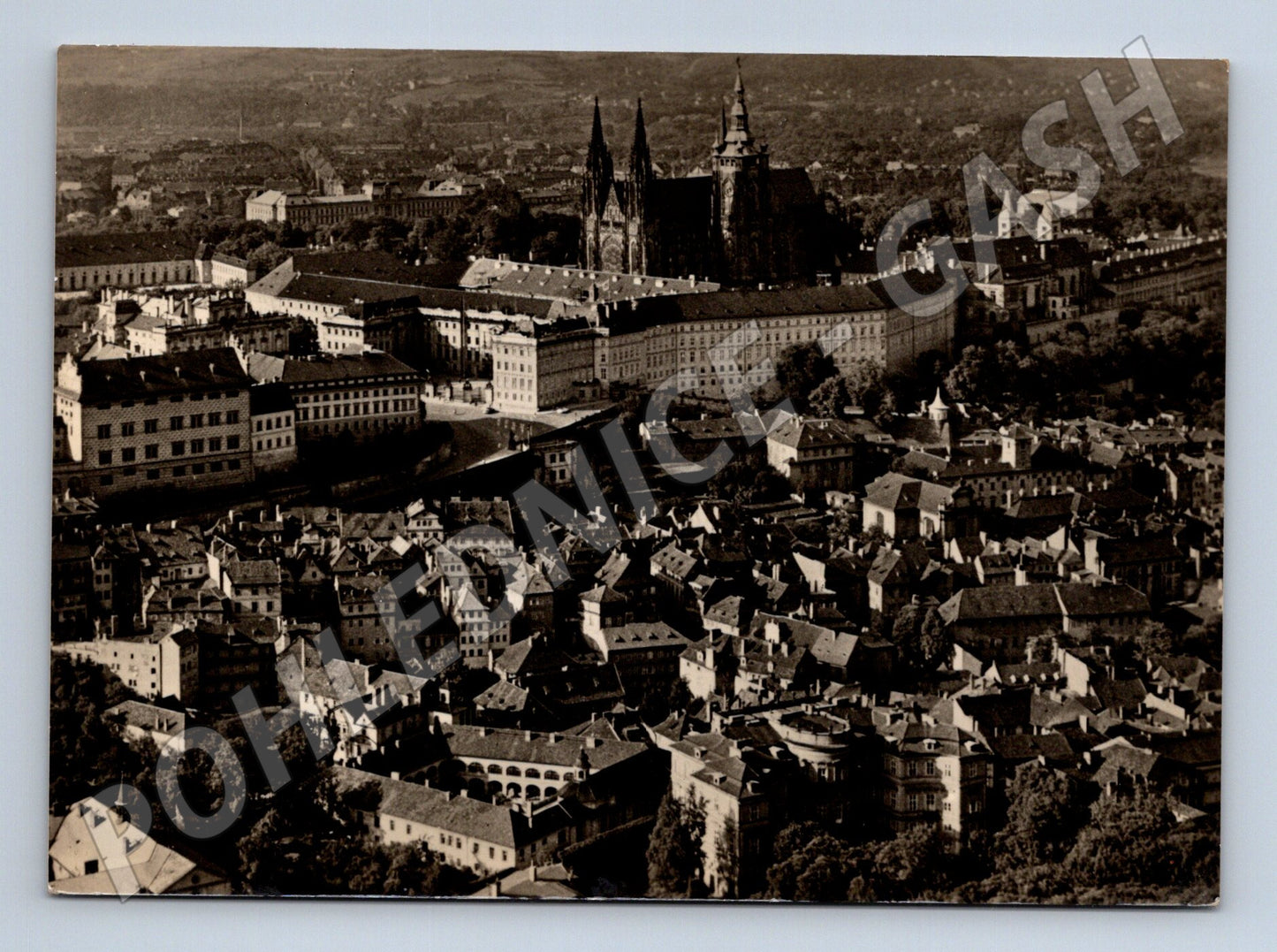 Pohlednice Praha Hradčany letecký pohled 1984 (M22485)