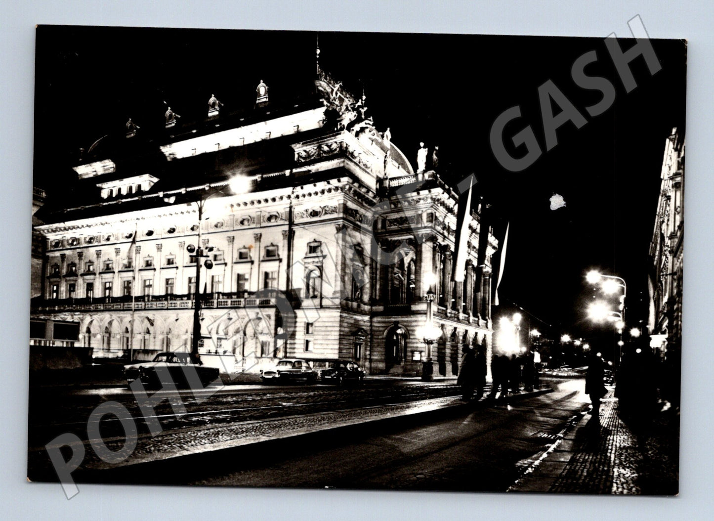 Pohlednice Praha Národní divadlo osvětlené nocí (M22501)