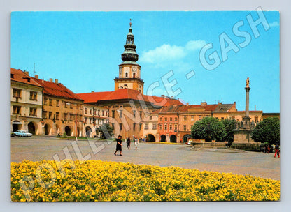 Pohlednice Kroměříž Velké náměstí se zámkem 1994 (M22715)