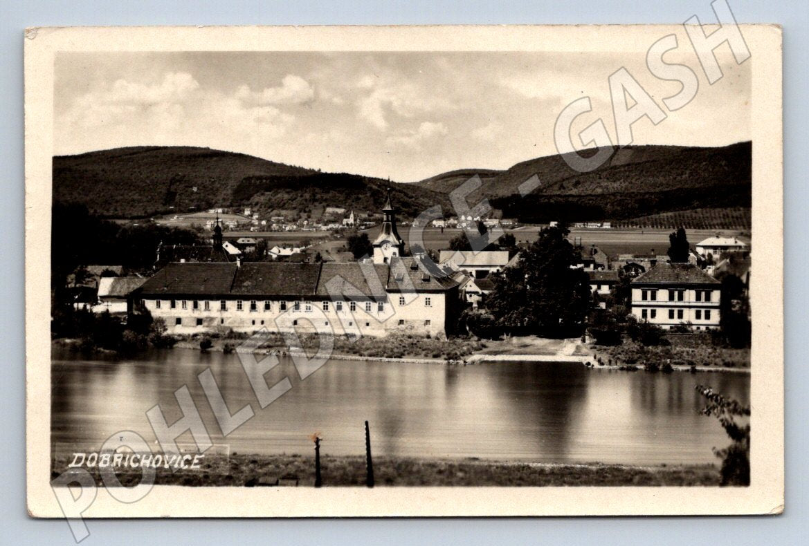 Pohlednice Dobřichovice zámek u řeky raz 1955 (M2278)