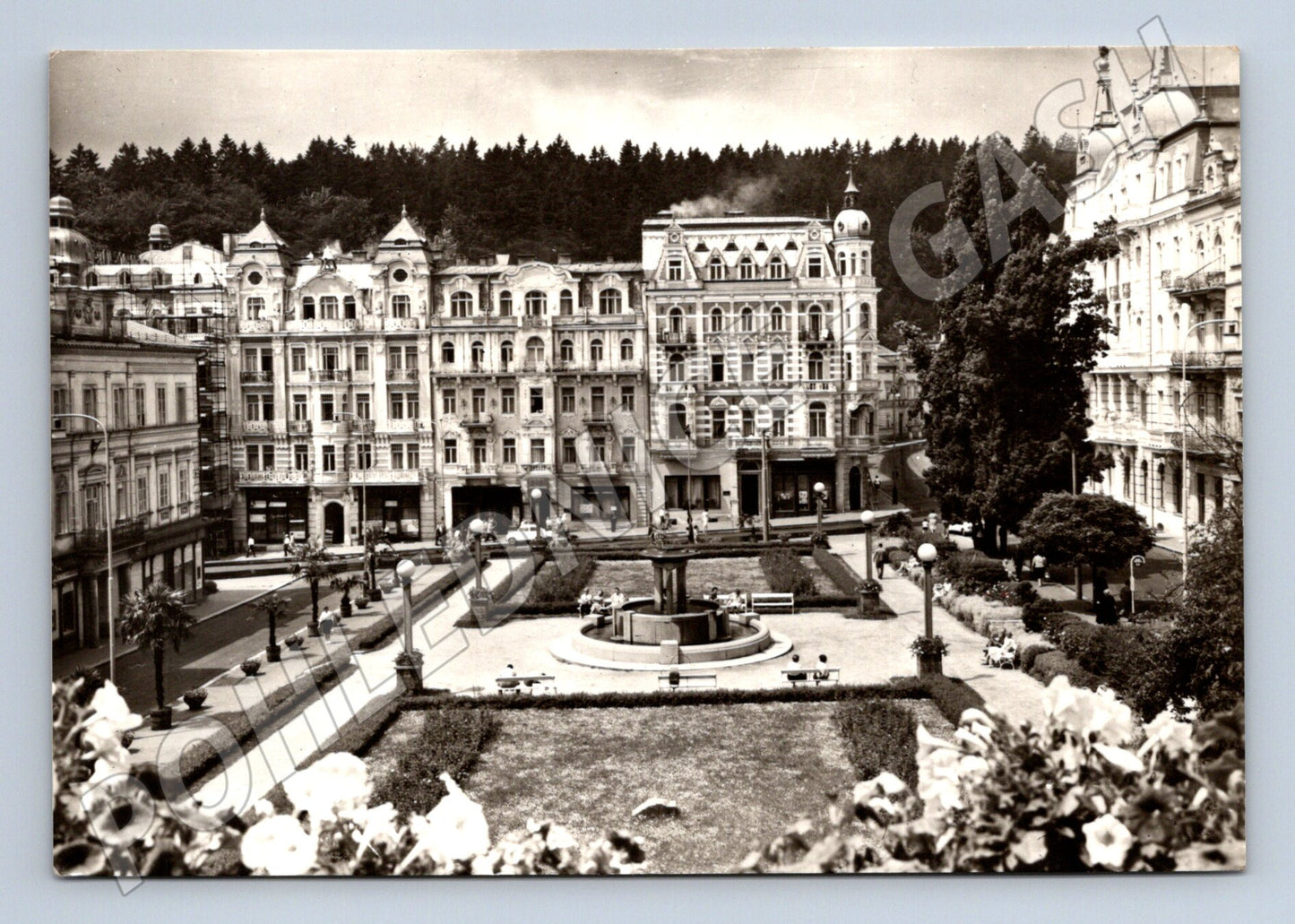 Pohlednice Mariánské Lázně Mírové náměstí 1969 (M22842)