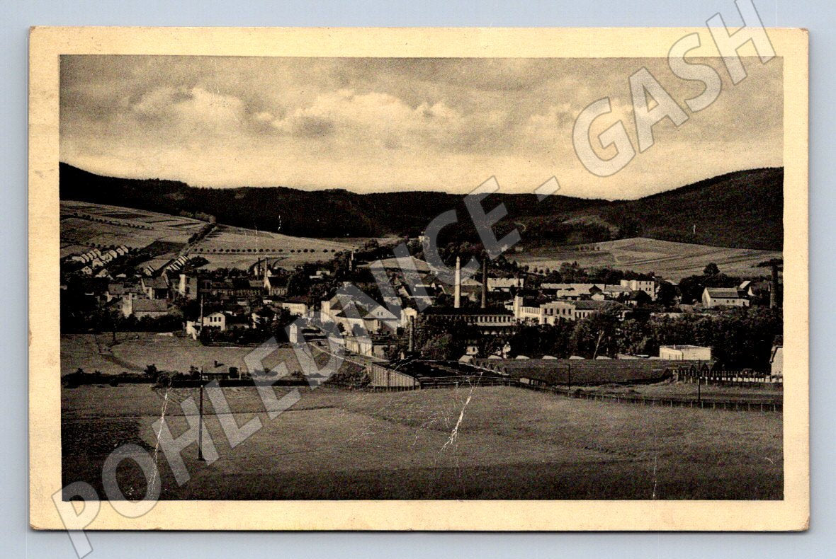 Kdyně Šumava, panorama města tovární komíny a kostel (M2291)