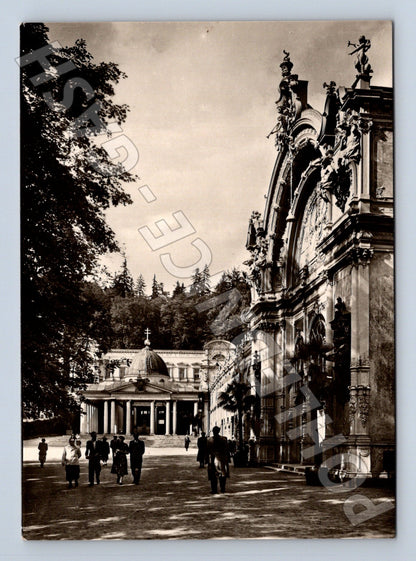 Pohlednice Mariánské Lázně Křížový pramen kolonáda (M22962)