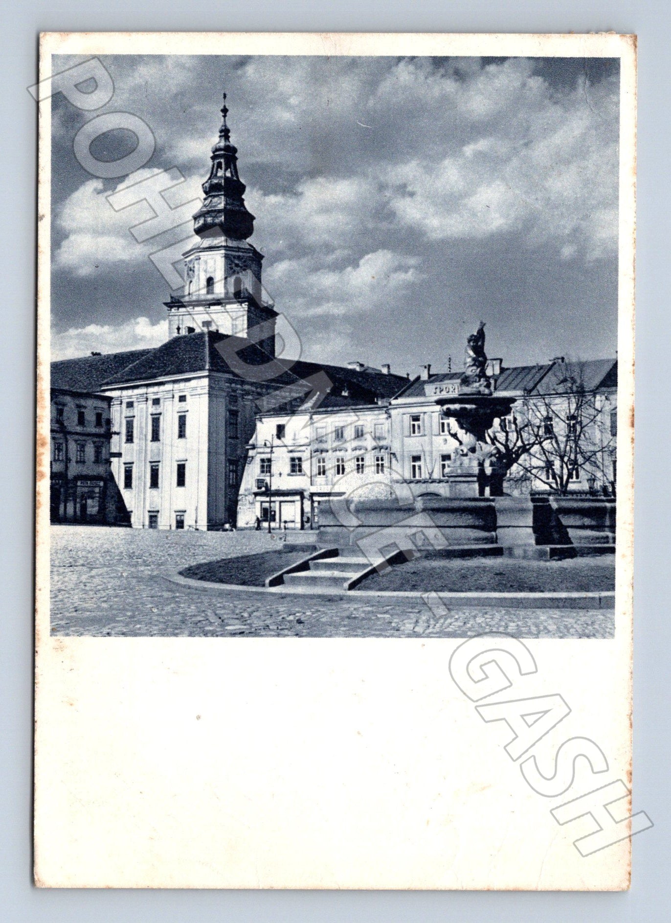 Pohlednice Kroměříž náměstí se zámkem 1976 (M22982)