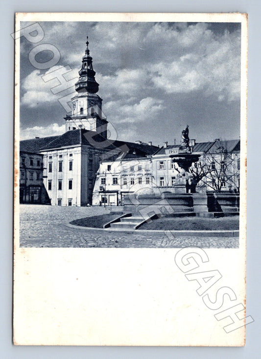 Pohlednice Kroměříž náměstí se zámkem 1976 (M22982)