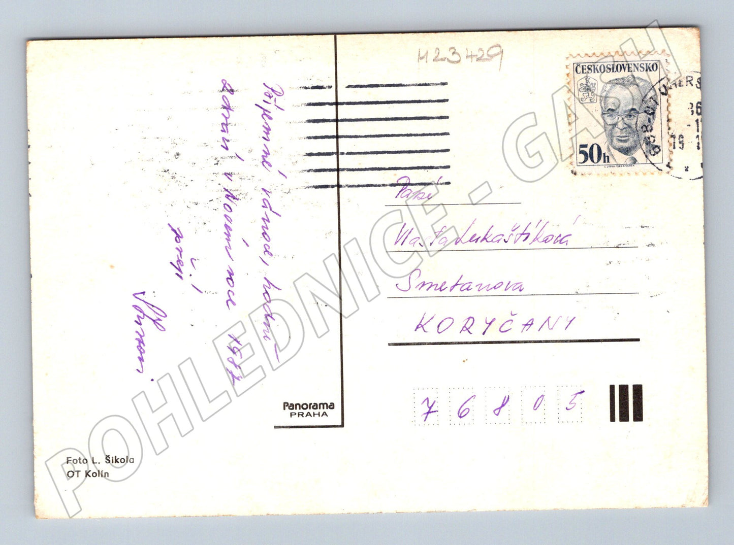 Pohlednice zimní krajina chalupa zasněžené stromy 1977 (M23429)