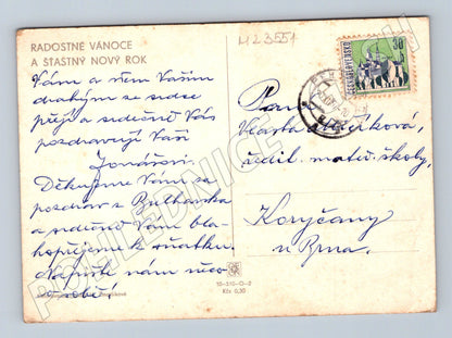 Pohlednice vánoční holka se psem ve sněhu 1957 (M23551)