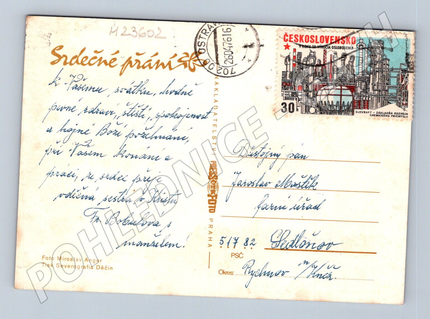 Pohlednice červená růže kapky rosy (M23602)