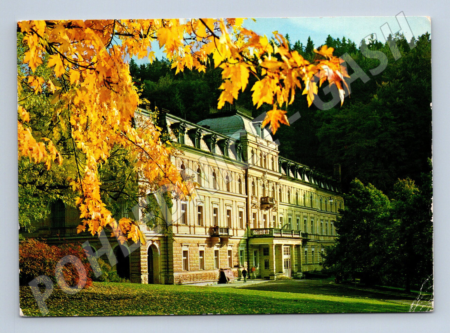 Pohlednice Mariánské Lázně budova podzim (M23958)