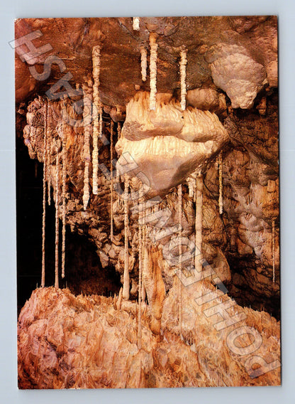 Pohlednice Moravský kras Kateřinská jeskyně stalagmity (M24069)