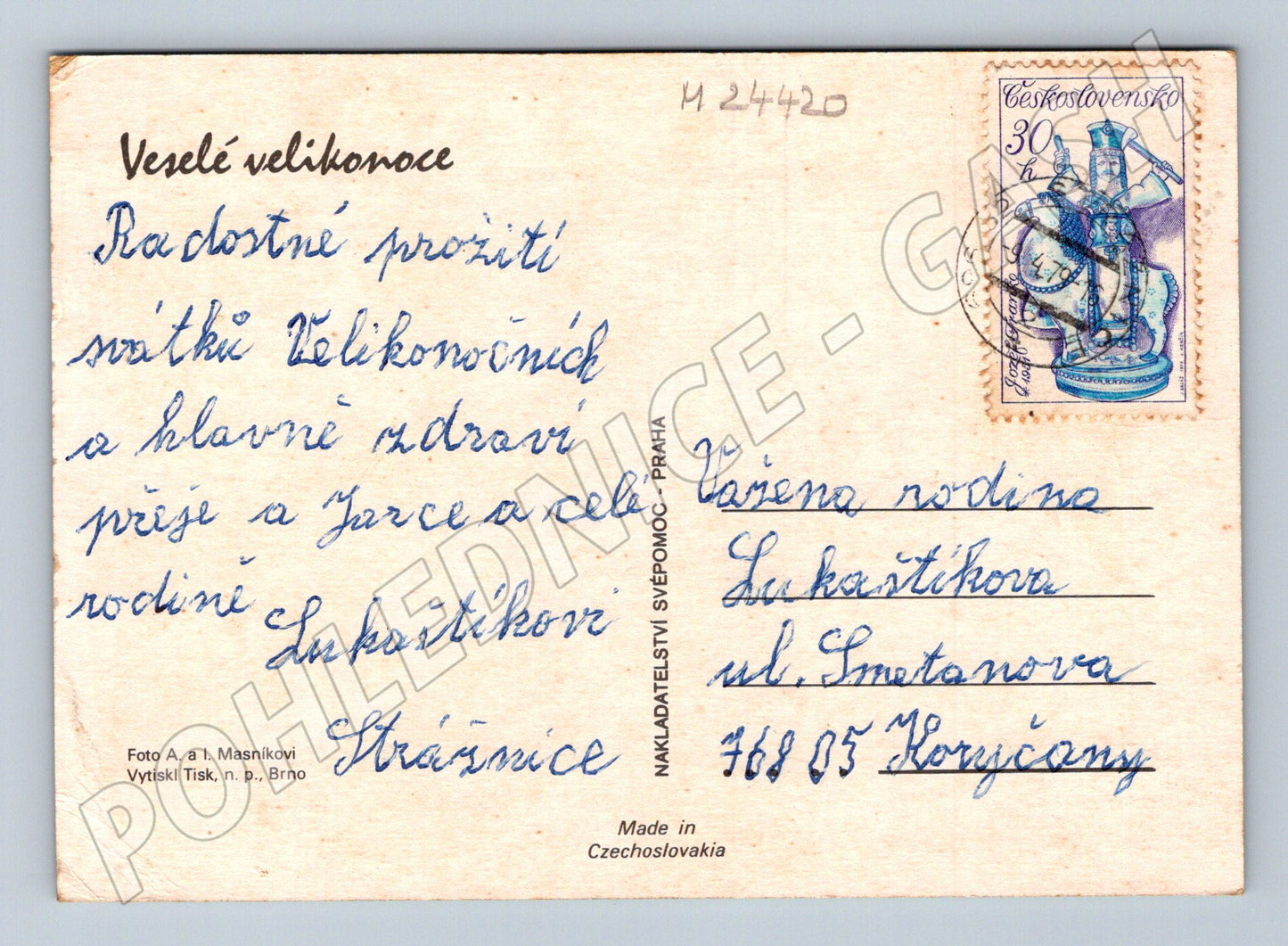 Pohlednice Velikonoce panenka s kraslicemi (M24420)