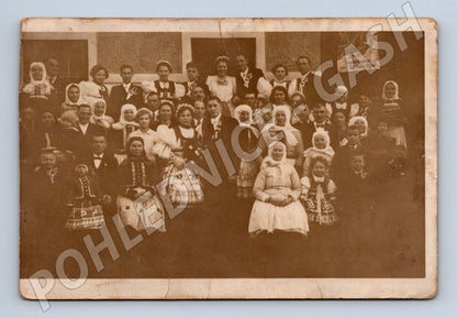 Pohlednice skupina v krojích Raje evangelický žalm (M25437)