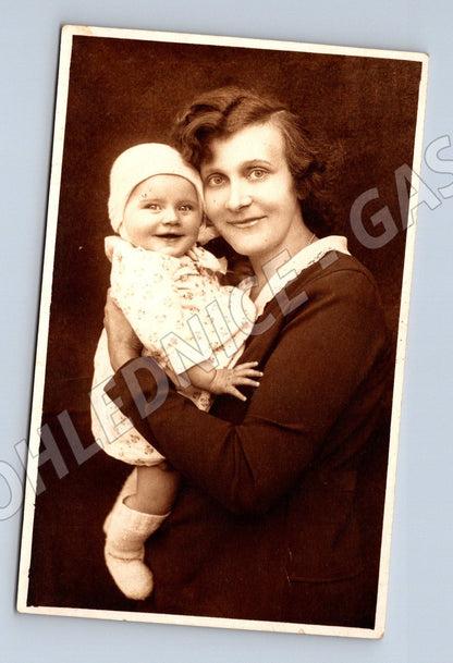 Pohlednice žena s dítětem Zdenička 1931 (M26215)