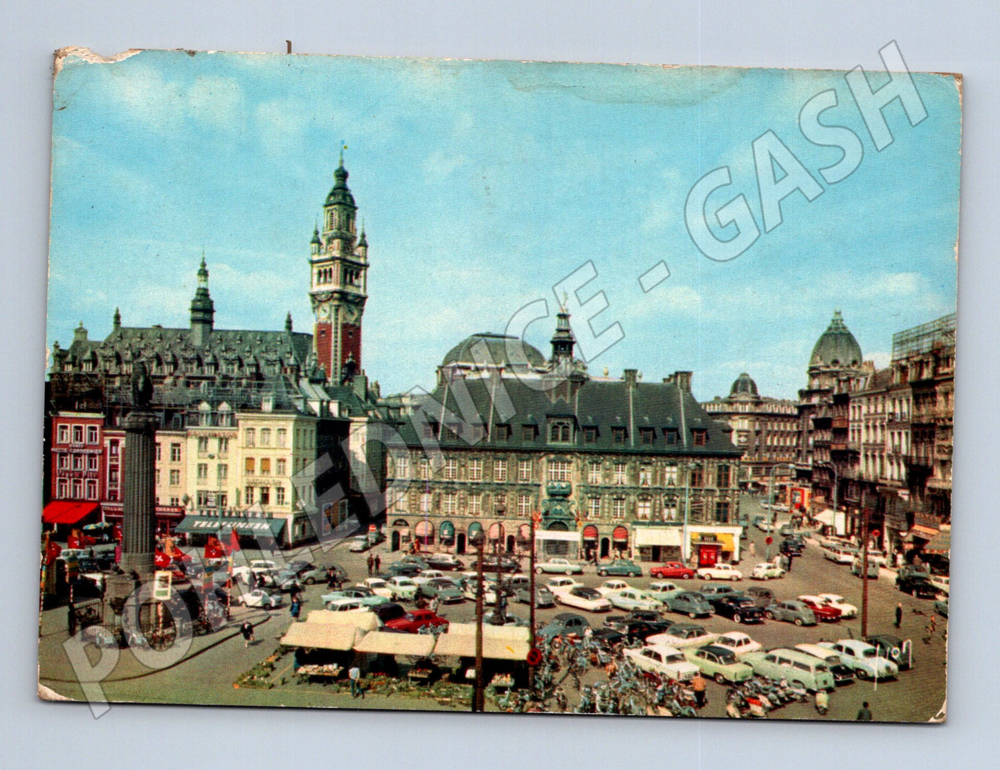 Pohlednice Francie Lille náměstí s věží 1969 (M26366)