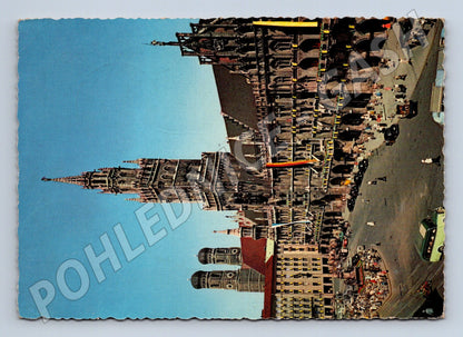 Pohlednice Německo Mnichov Rathaus a Frauenkirche 1971 (M26419)