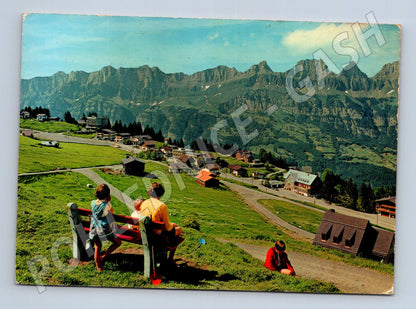 Pohlednice Švýcarsko Flumserberge rodina v horách 1970 (M26640)