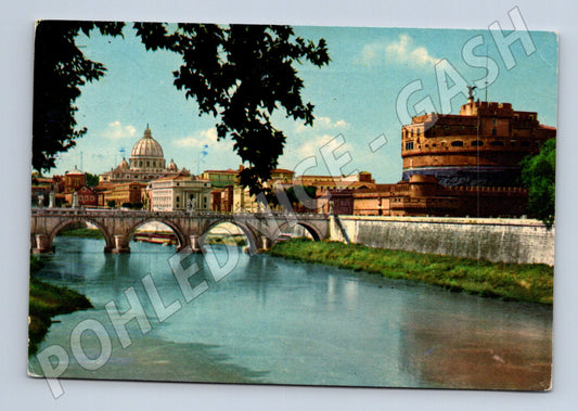 Pohlednice Itálie Řím Andělský most a Svatopetrský dóm 1965 (M26711)
