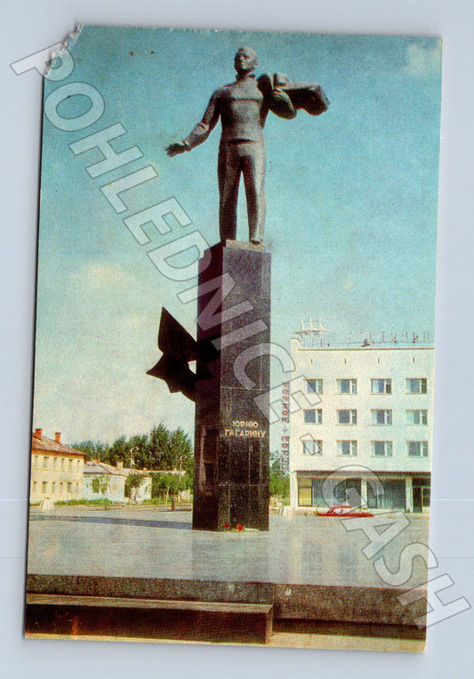 Pohlednice Rusko památník Jurije Gagarina 1980 (M26815)