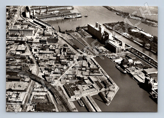 Pohlednice Kanada Montreal přístav řeka Sv. Vavřince 1950s (M26826)