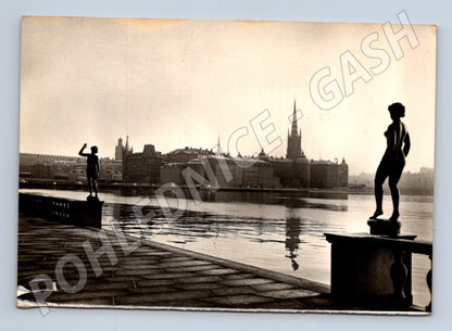 Pohlednice Švédsko Stockholm Riddarholmen sochy (M26890)