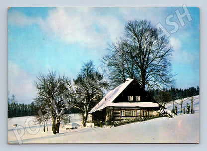 Pohlednice zimní chalupa zasněžená krajina 1973 (M27334)