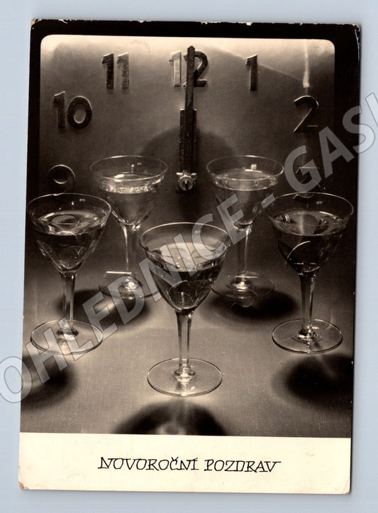 Pohlednice Novoroční pozdrav skleničky hodiny 1962 (M27375)