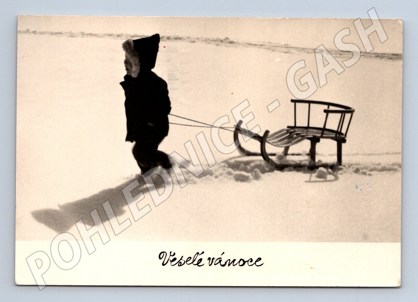 Pohlednice Vánoční motiv dítě se sáňkami 1961 (M27408)