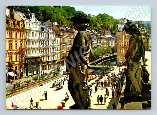 Pohlednice Karlovy Vary Kolonáda sochy ulice 1978 (M27773)